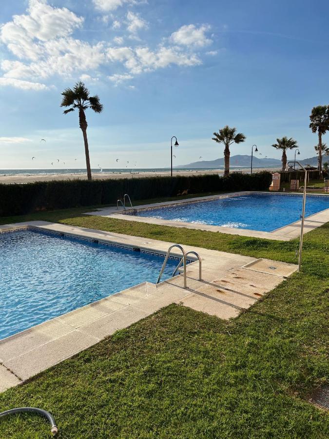 Apartamento Los Lances En Primera Linea De Playa Con Piscina 塔里法 外观 照片